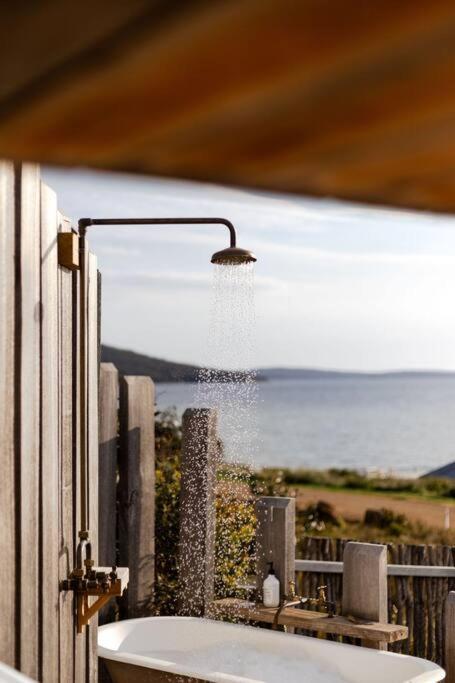 Bruny Boathouse Bed and Breakfast Alonnah Eksteriør billede